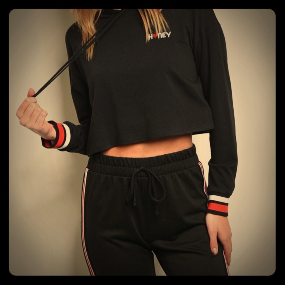 Just Arrived! Hooded Crop Top + Jogger Pant Set😍